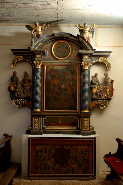 Barocker Holzaltar in der Kapelle St. Georg